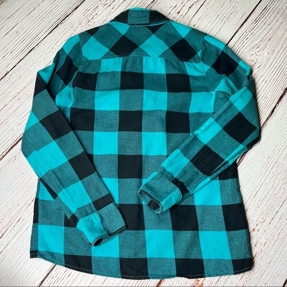 Nollie Plaid Button Up - Picture 2 of 7